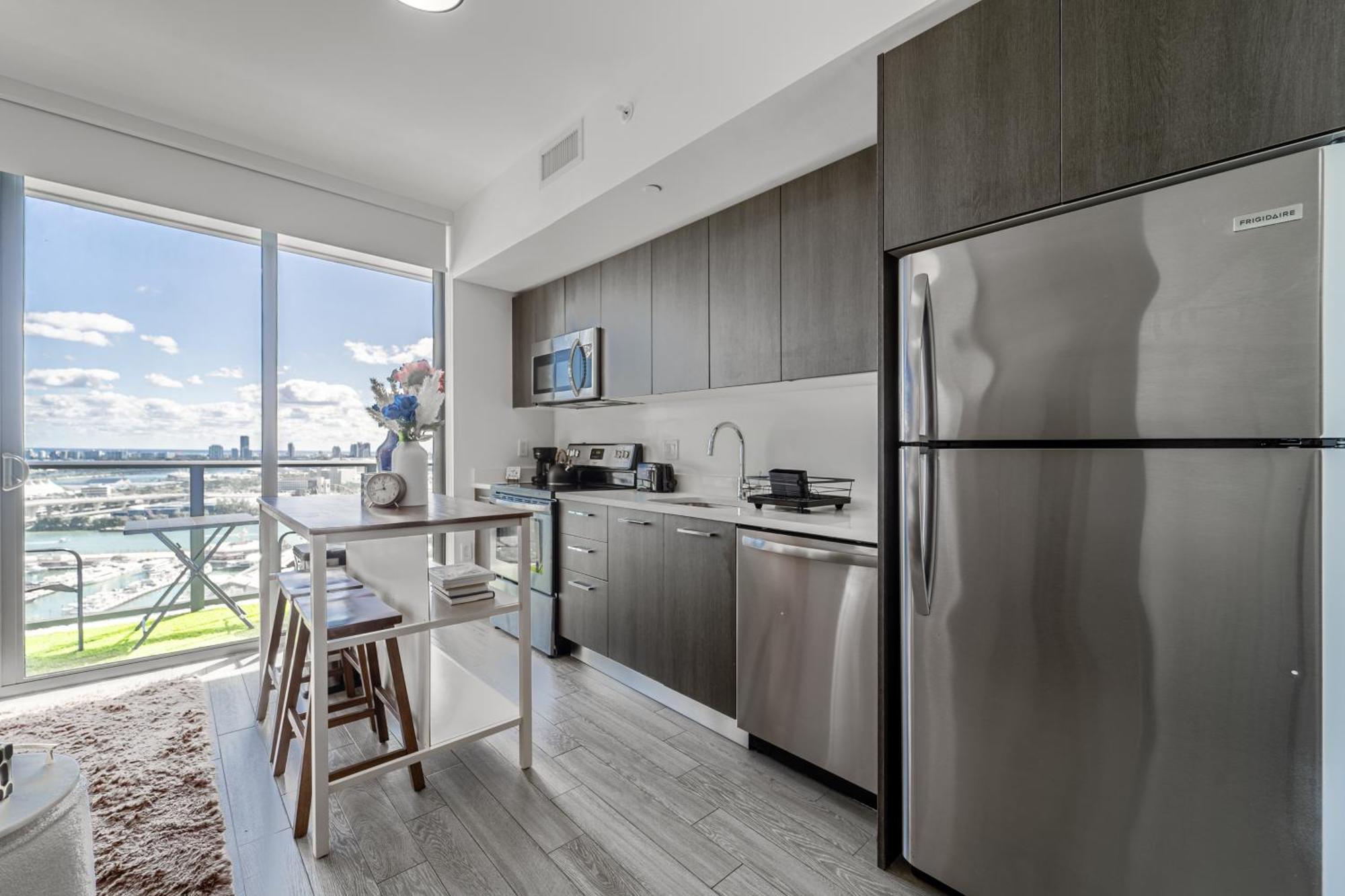 Tr Miami 2 Bedroom, 1 Bedroom, And Studio Condos With Balconies Esterno foto