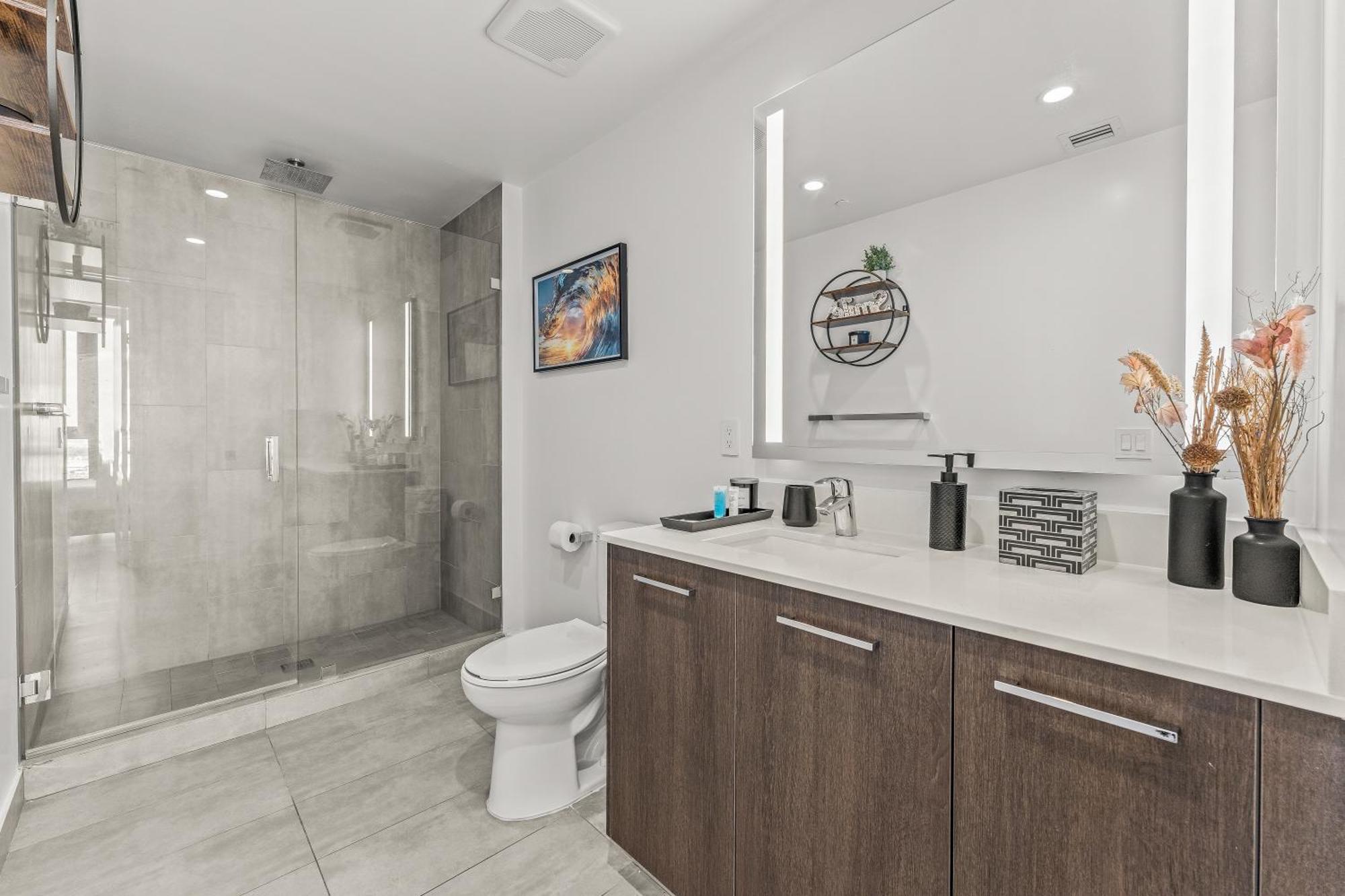 Tr Miami 2 Bedroom, 1 Bedroom, And Studio Condos With Balconies Esterno foto