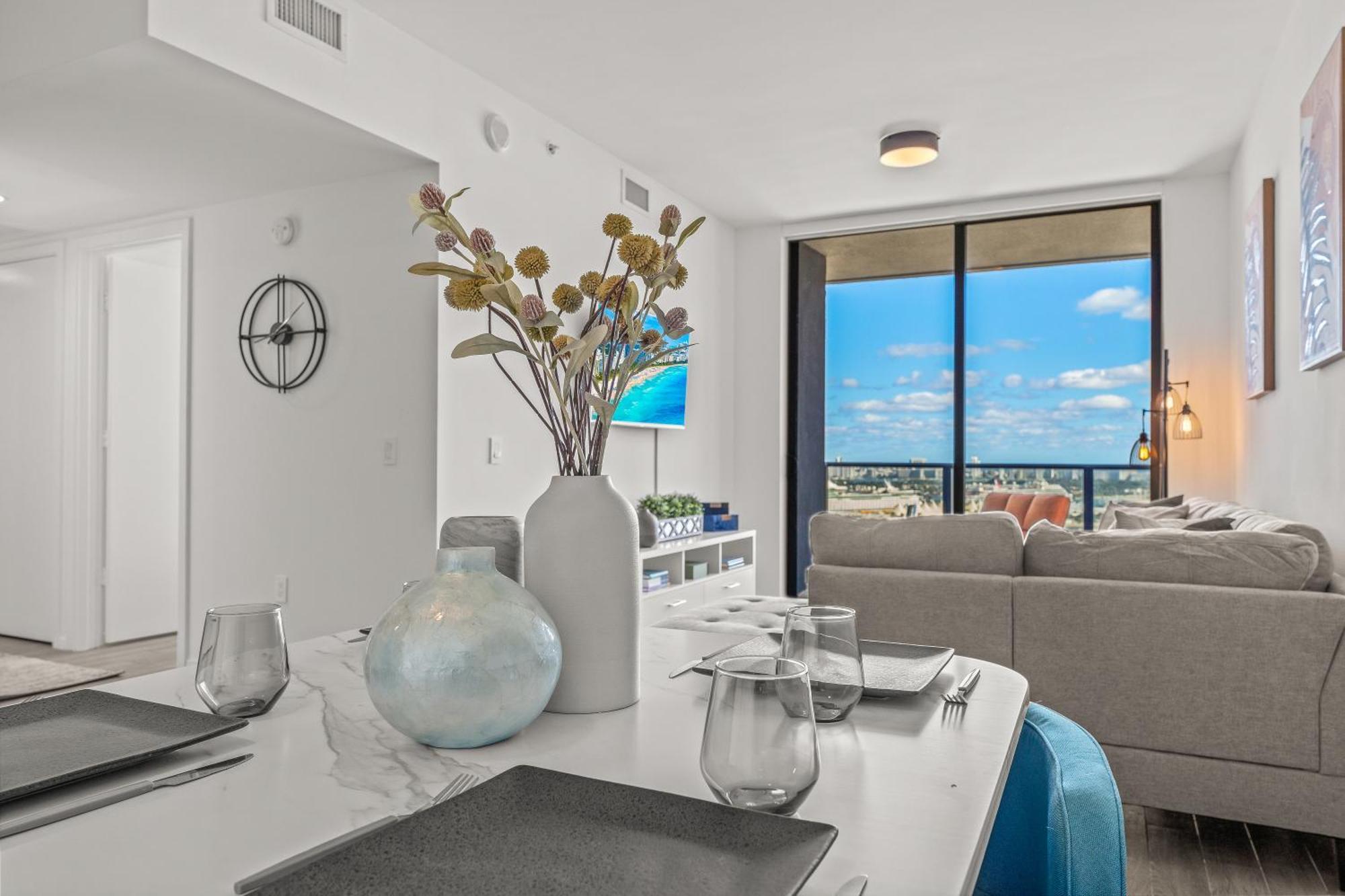 Tr Miami 2 Bedroom, 1 Bedroom, And Studio Condos With Balconies Esterno foto